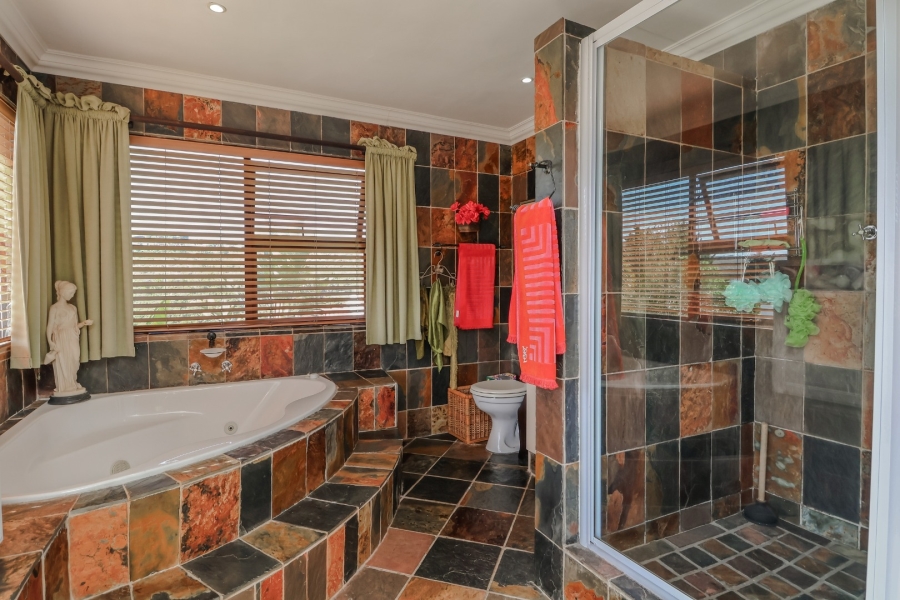 4 Bedroom Property for Sale in Groenvallei Western Cape